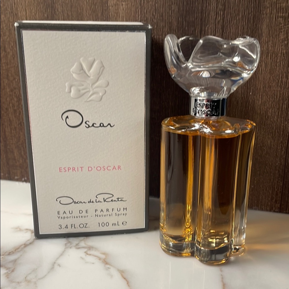 Oscar de la Renta Esprit d'Oscar Eau de Parfum with Clear Floral Cap